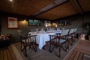 Dining - Hillsnek Safari Camp (Sidbury)