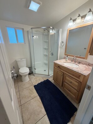 Bathroom - Enjoyable 1-bedroom apartment in charming Prescott- close to trails (Prescott)