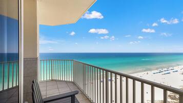 Condo, 3 habitaciones, vista al océano, frente al mar | Balcón
