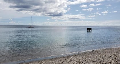 Roseau Beach Hostel