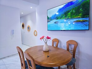 Comfort Apartment, 2 Bedrooms, Garden View - Elite Holiday Homes - Akdital & Aéroport (Meknès)