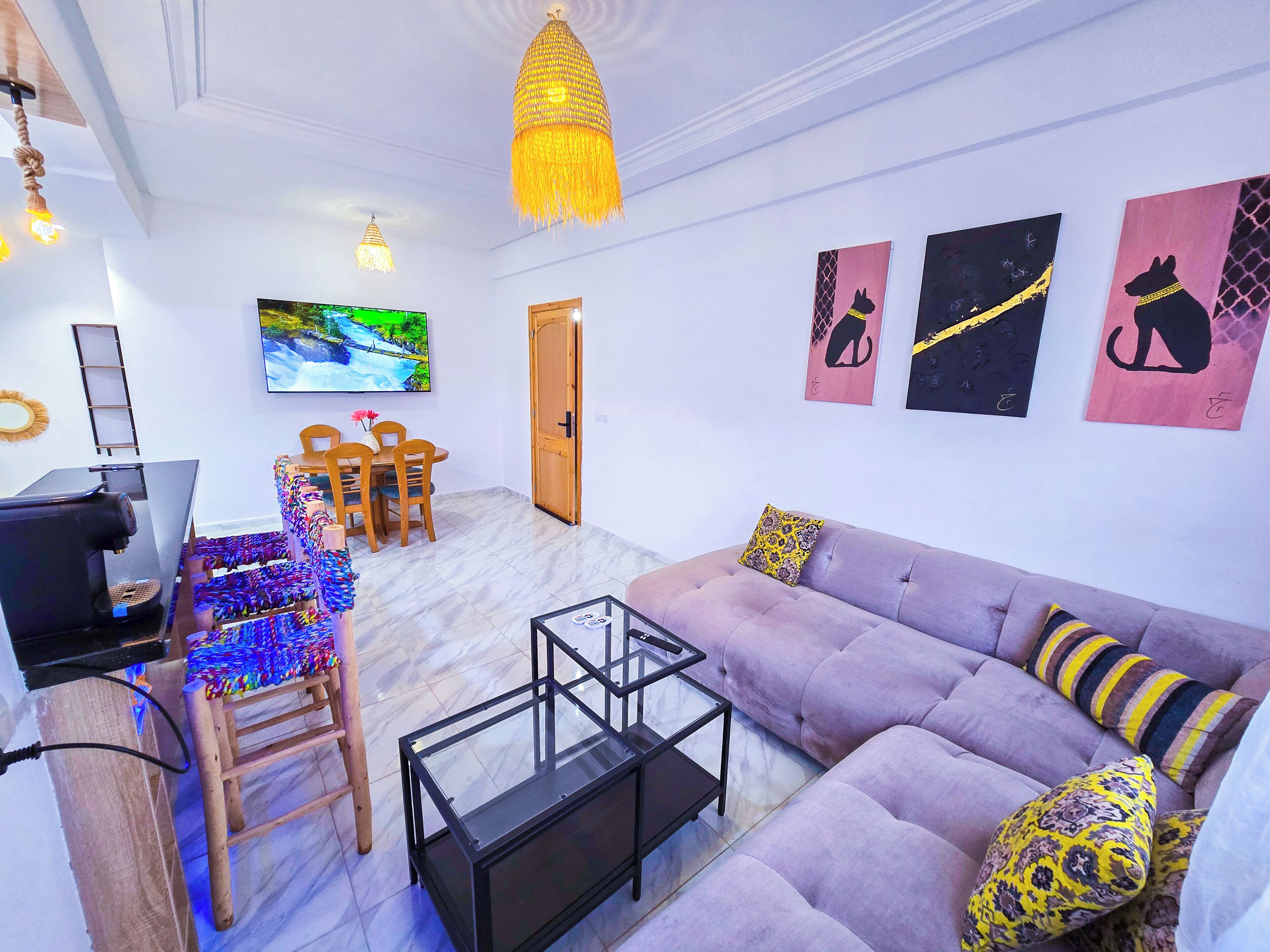 Comfort Apartment, 2 Bedrooms, Garden View | Living area