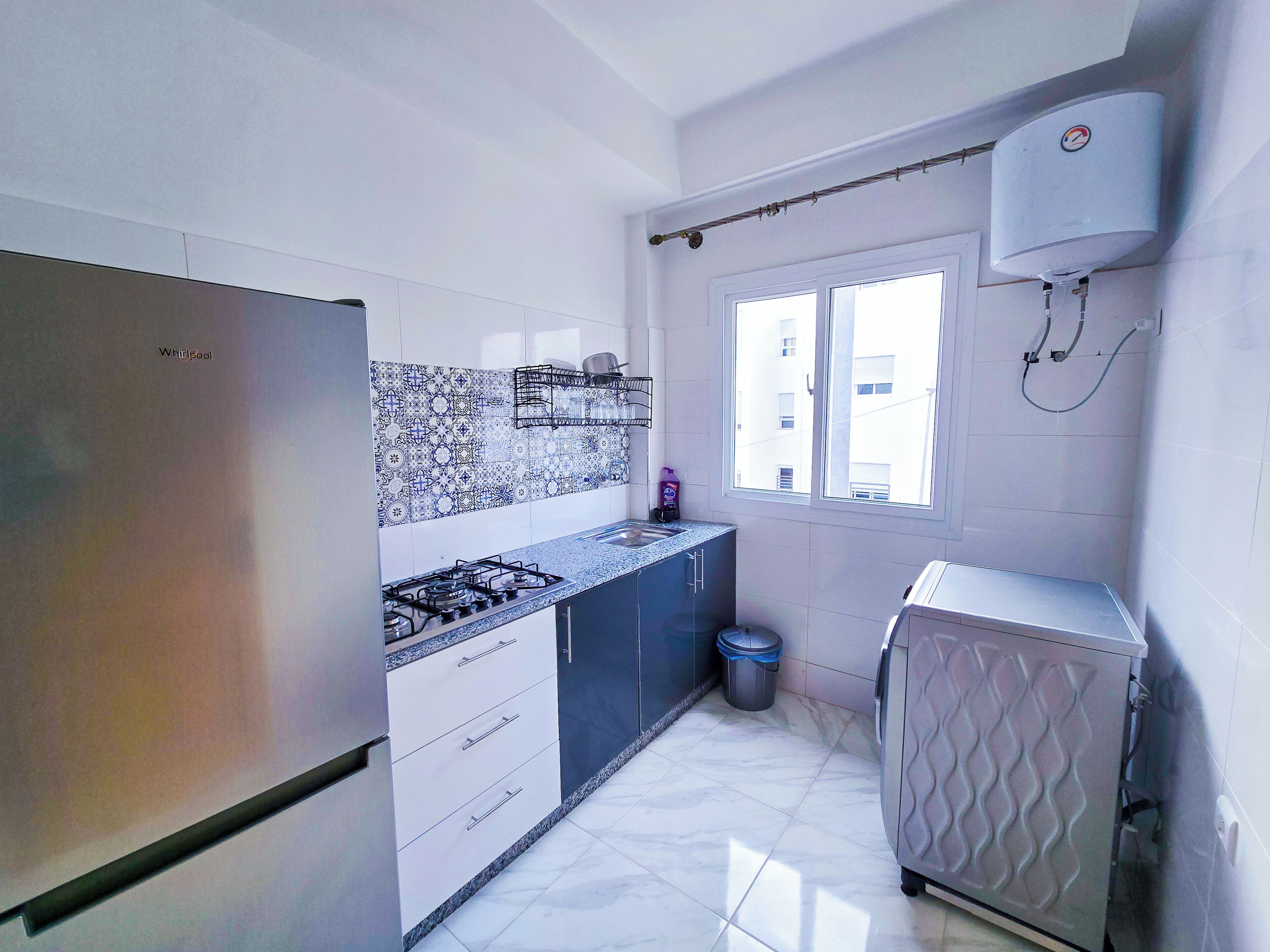 Apartemen Keluarga, 3 kamar tidur, pemandangan kebun | Dapur pribadi | Lemari es besar, kompor, dan peralatan masak/sendok-piring