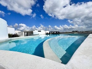 Pool -     Tulum Bliss - Modern 2BR Near Beach + Pool (tulum)
