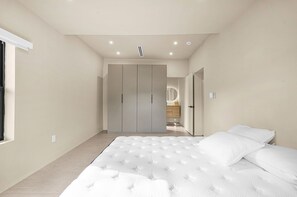5 habitaciones, escritorio, tabla de planchar con plancha y wifi gratis 