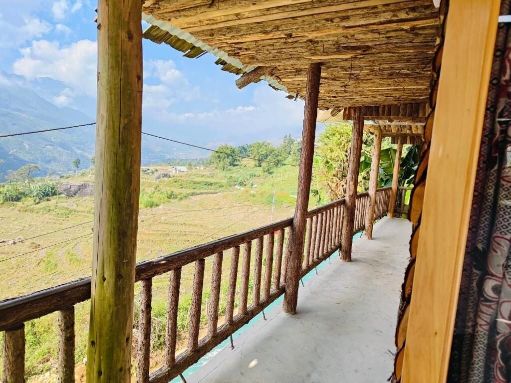 Panoramic Quadruple Room, Mountain View | Property grounds