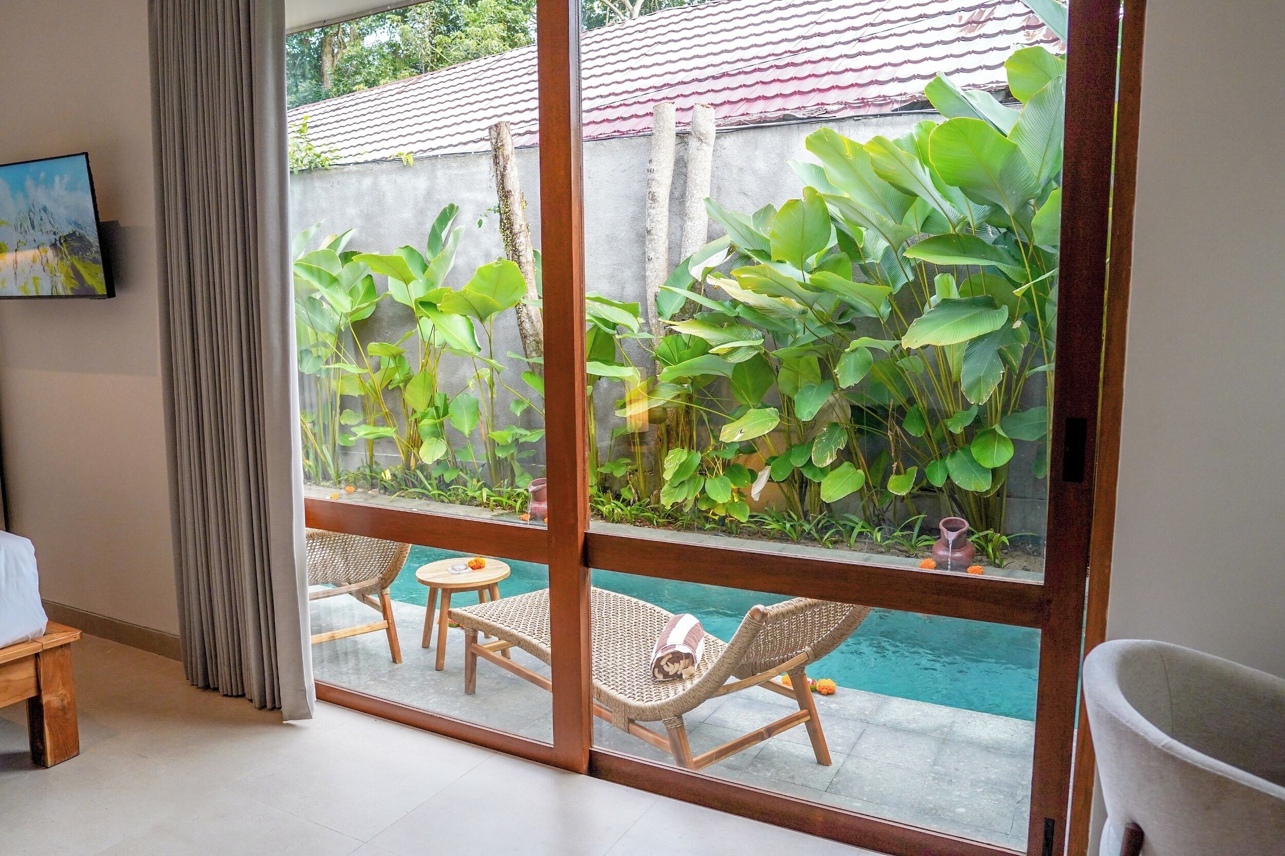 One Bedroom Private Pool Villa with Bathtub | 書桌、免費無線上網、床單