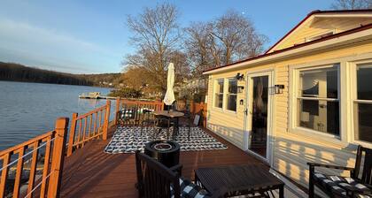 Cozy Cottage on the Lake