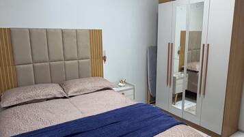 2 bedrooms, iron/ironing board, WiFi, bed sheets