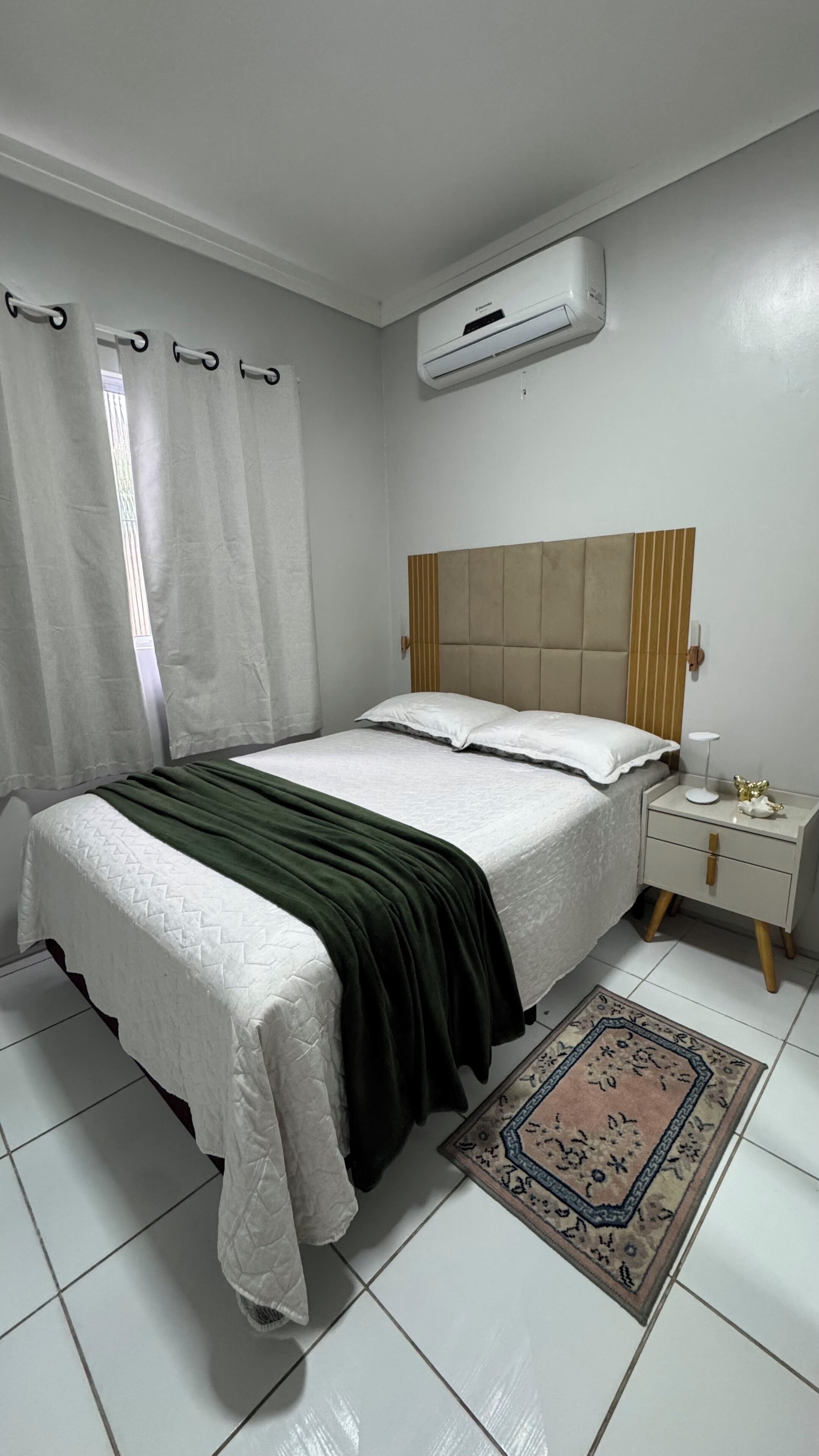 2 slaapkamers, een strijkplank/strijkijzer, wifi, beddengoed
