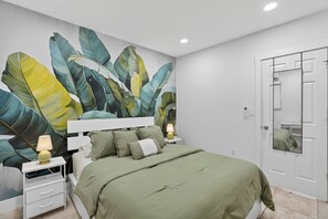 1 bedroom, WiFi, bed sheets - Tropical Miami Escape with Free Parking (Miami)