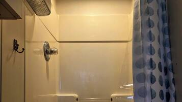 Towels, soap, shampoo, toilet paper