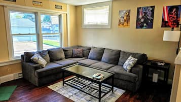 Smart TV, DVD player, books