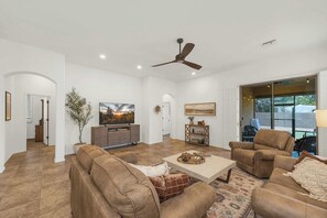 TV, offices - Westminster Retreat - Contemporary Oro Valley home w/ fire pit and putting green (Oro Valley)