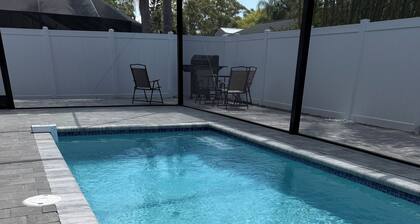 Luxury pool home clewater tarpon springs, Susen bech and Dunedin 3/2 bathrooms
