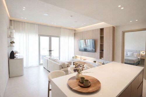 Luxury apartment : Playa Escondida : Panamanian Caribbean