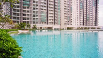 Kolam renang outdoor
