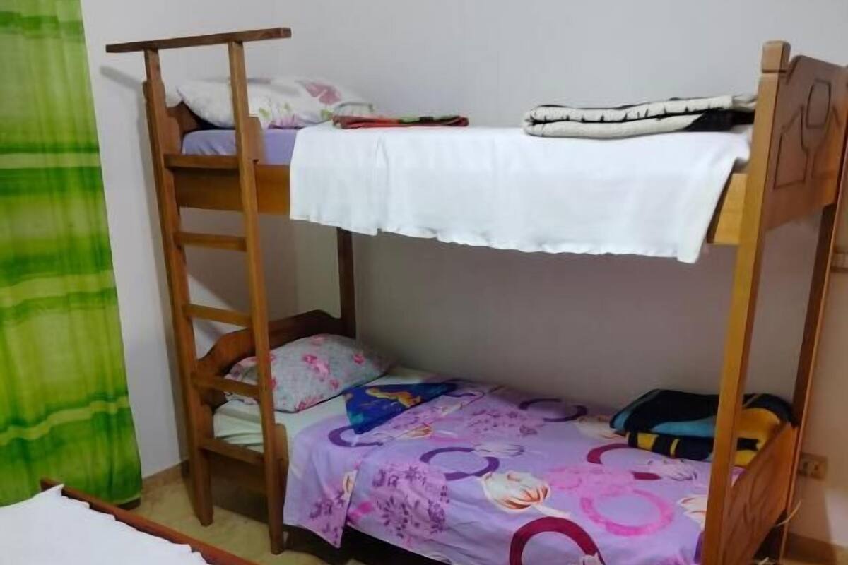 ห้องอีโคโนมีพักรวม, วิวสวนหย่อม