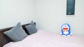4 bedrooms, desk, travel crib, free WiFi