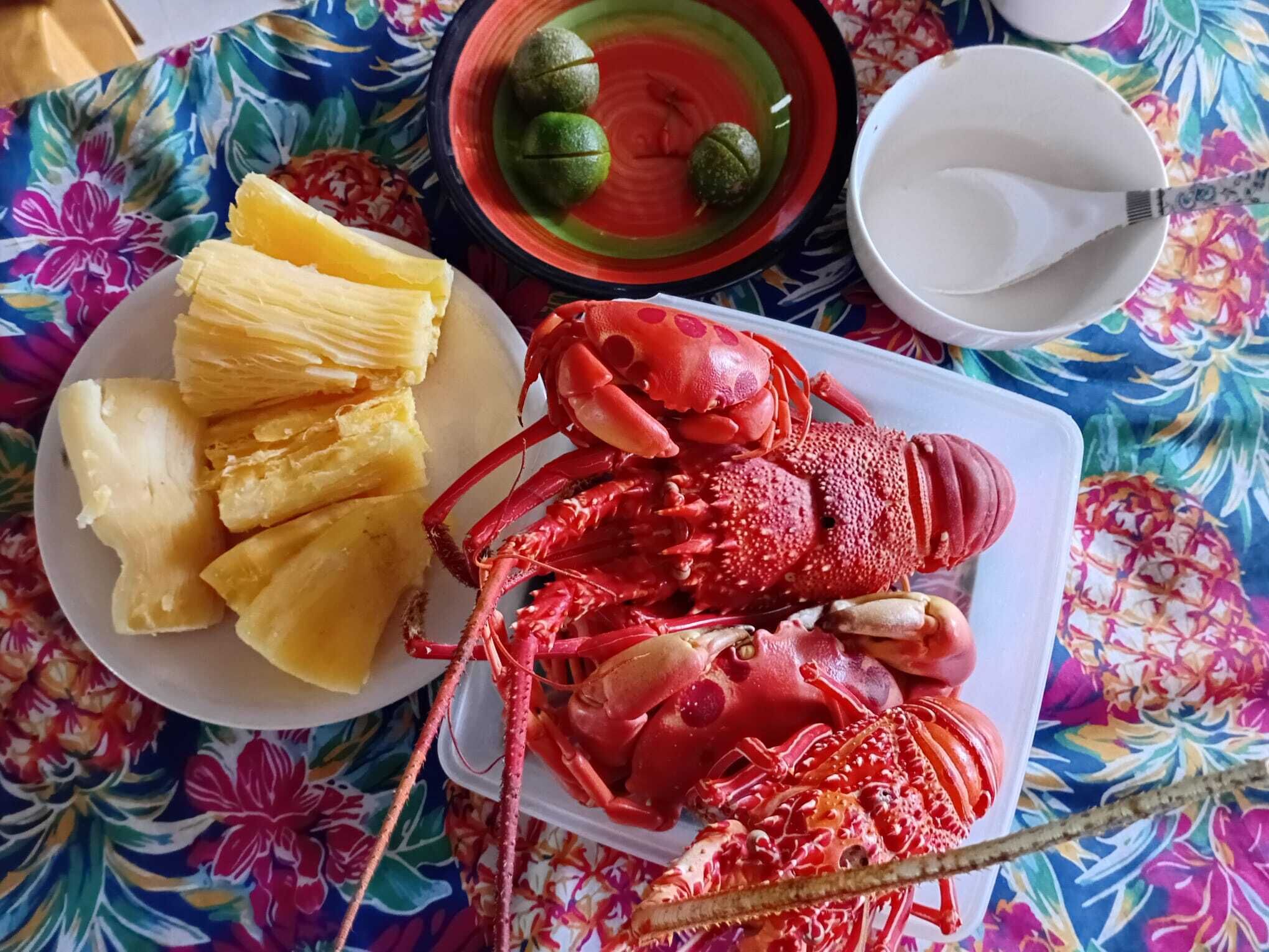 餐饮