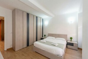 1 bedroom, free WiFi, bed sheets - Vico Trau A Sestri Ponente, Genova, Italy (Genova)
