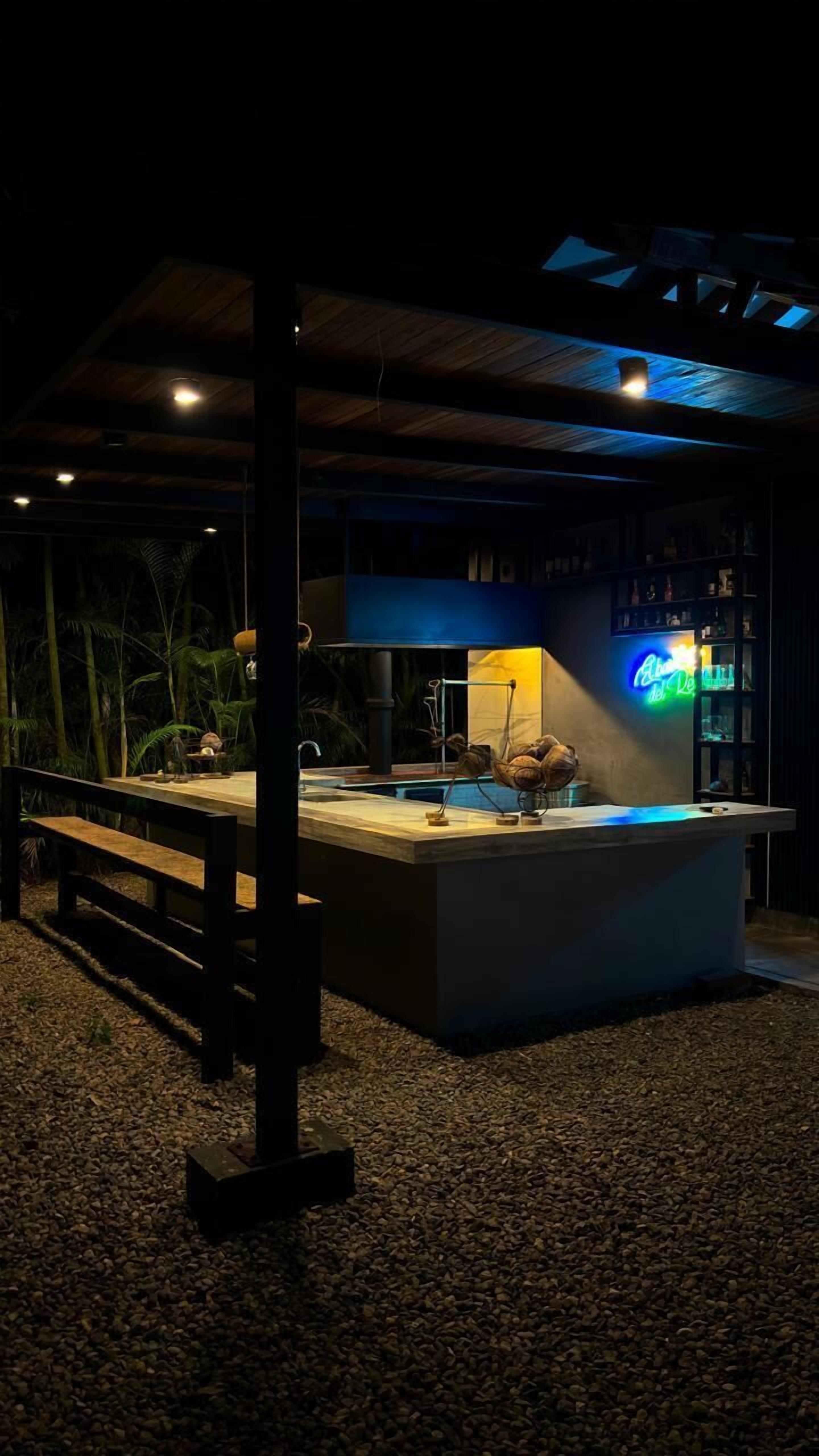 Bar (en la propiedad)