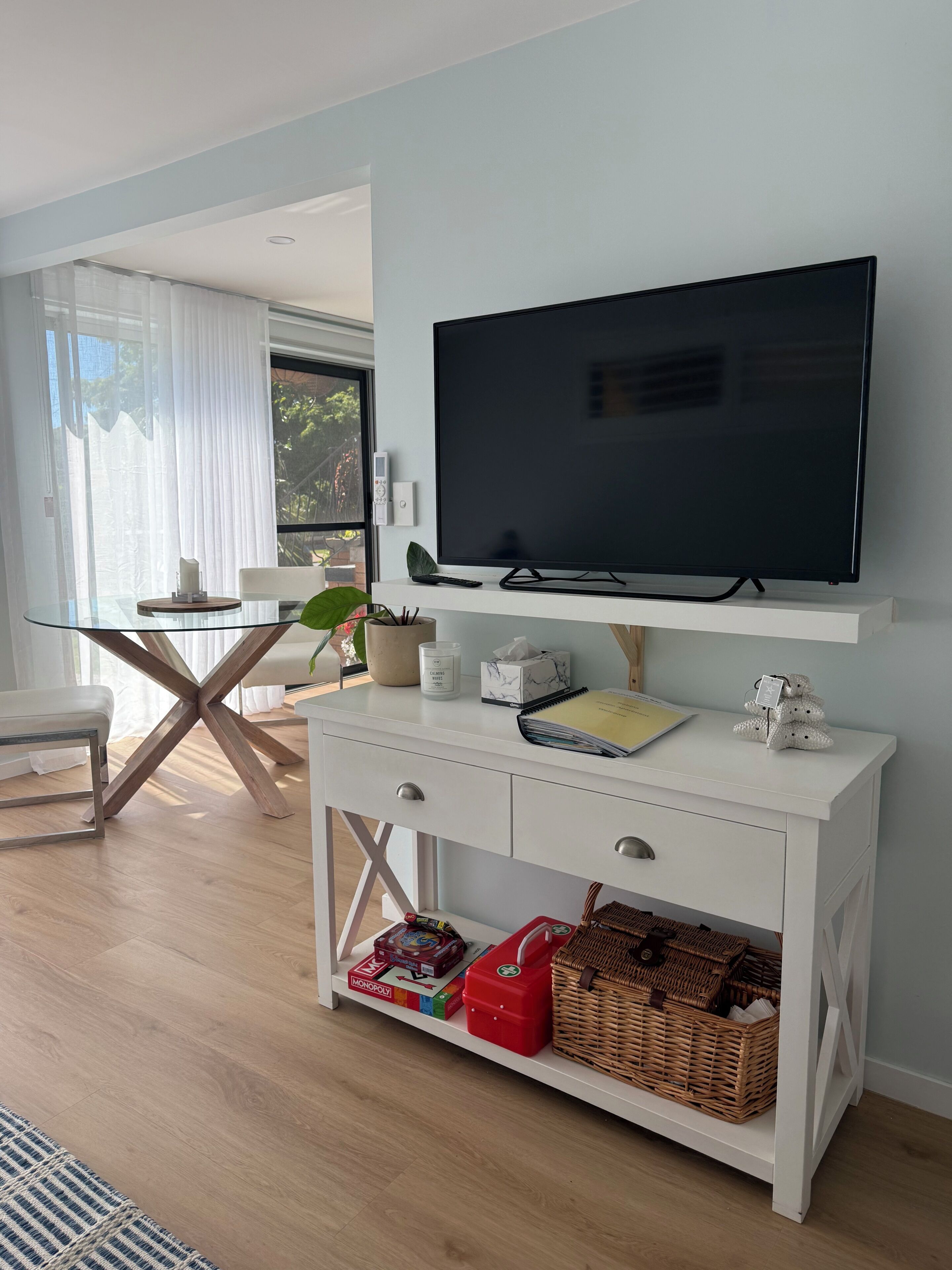 TV