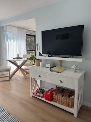 TV