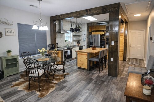 Nashville Escape - Sleeps 8 - Minutes to Broadway