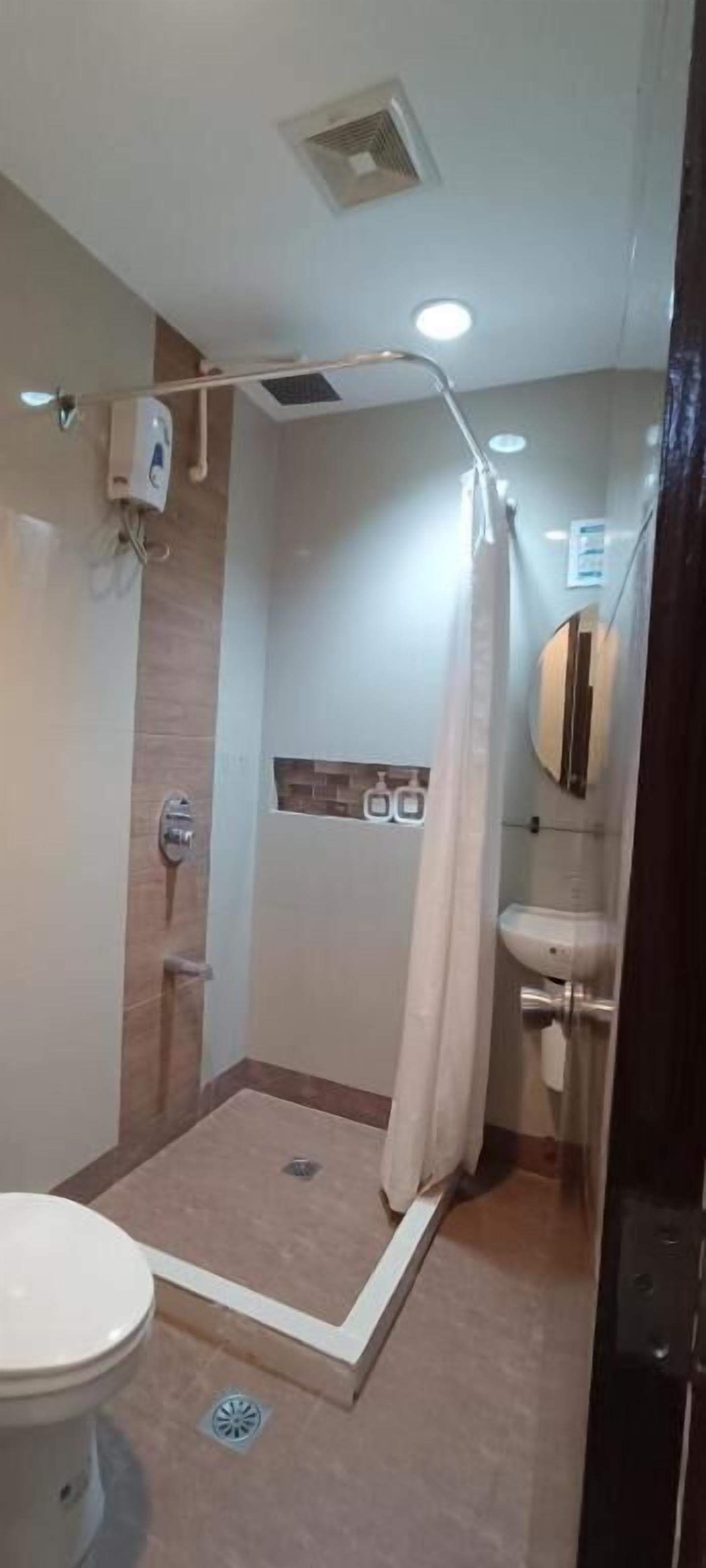 Habitación clásica con 1 cama doble o 2 individuales | Baño