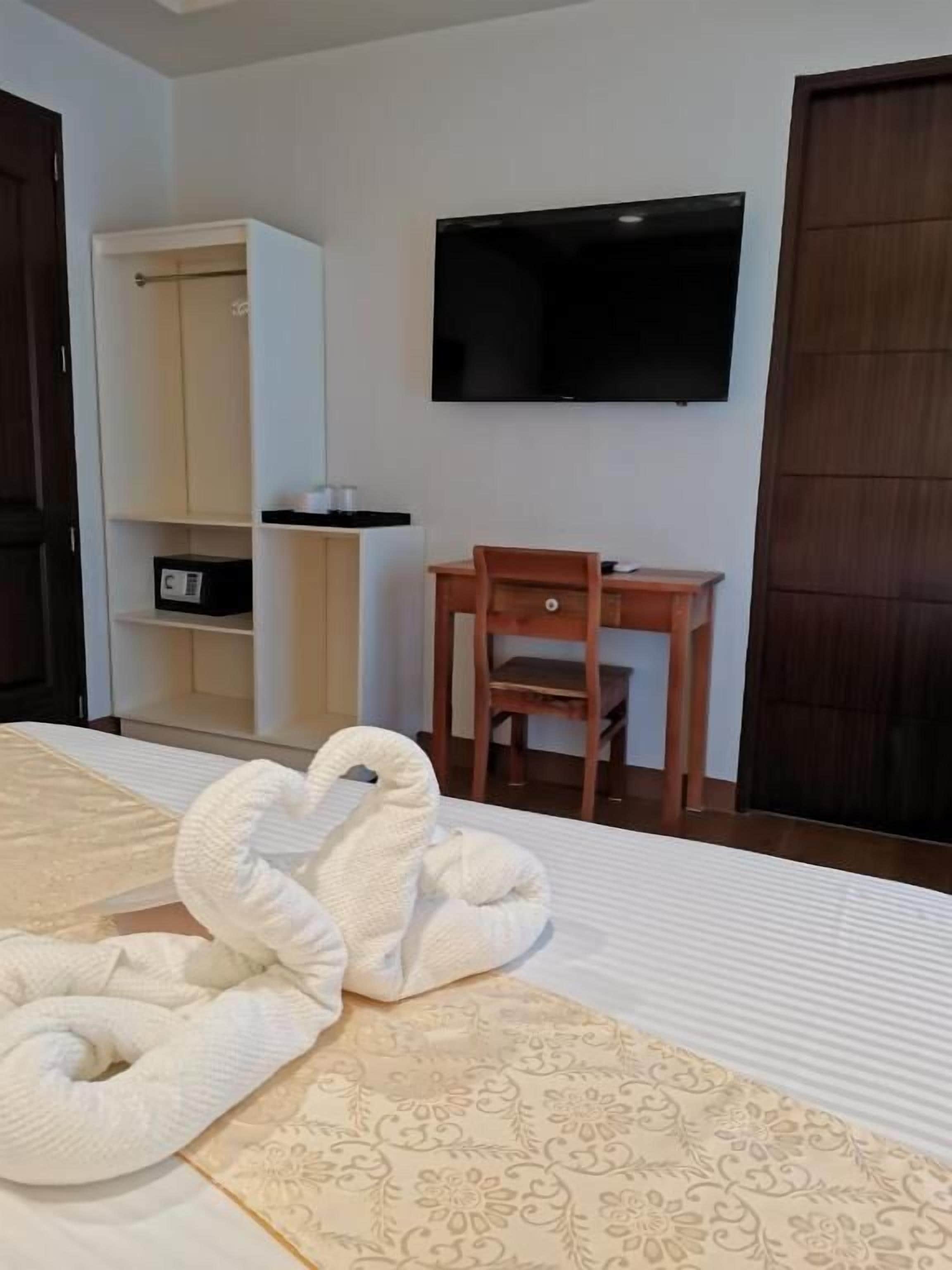 Standard Double Room, Balcony, Mountain View