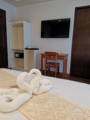 Standard Double Room, Balcony, Mountain View | In-room safe, desk, blackout drapes, soundproofing - Layanglayang Home (El Nido)
