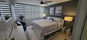 1 dormitorio, tabla de planchar con plancha, wifi y ropa de cama