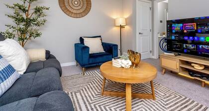 Modern 2BR Suite | Private Entry, Parking, Near Trails & Transit