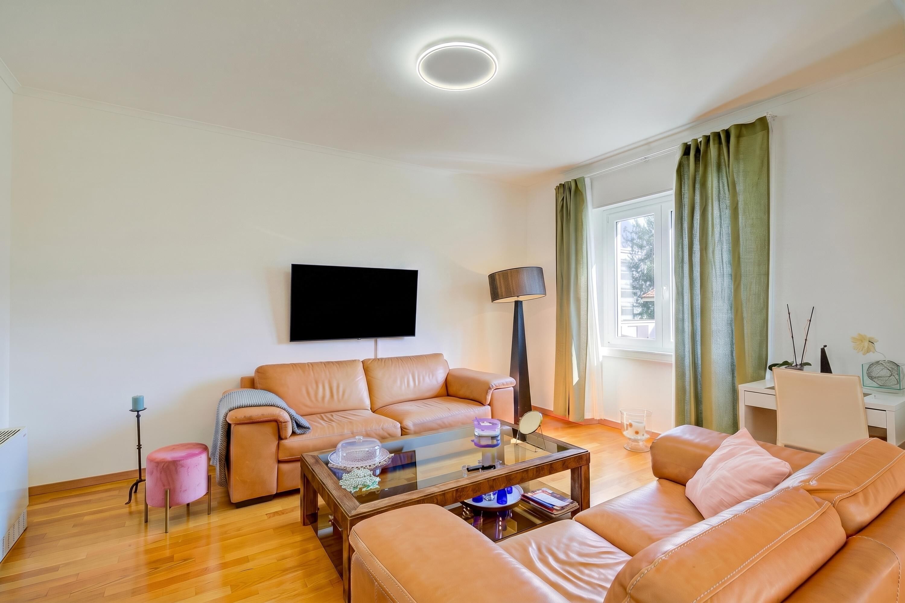 Casa Berna - Balcony Apt With Mountain Views, Lugano, Switzerland - Caslano