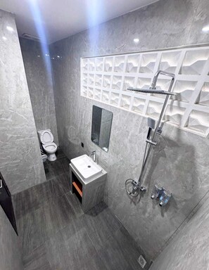 Vila exclusiva, 2 quartos | Banheiro