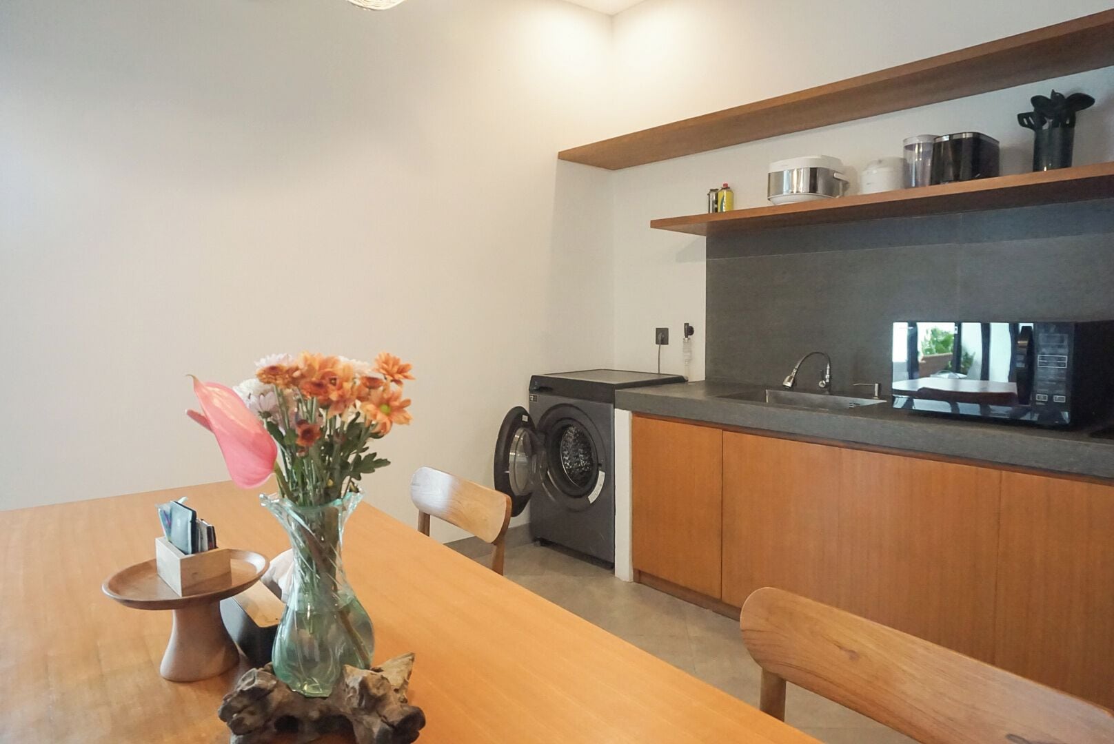 Villa, 2 habitaciones, balcón, vistas a la piscina | Cocina privada | Trona infantil