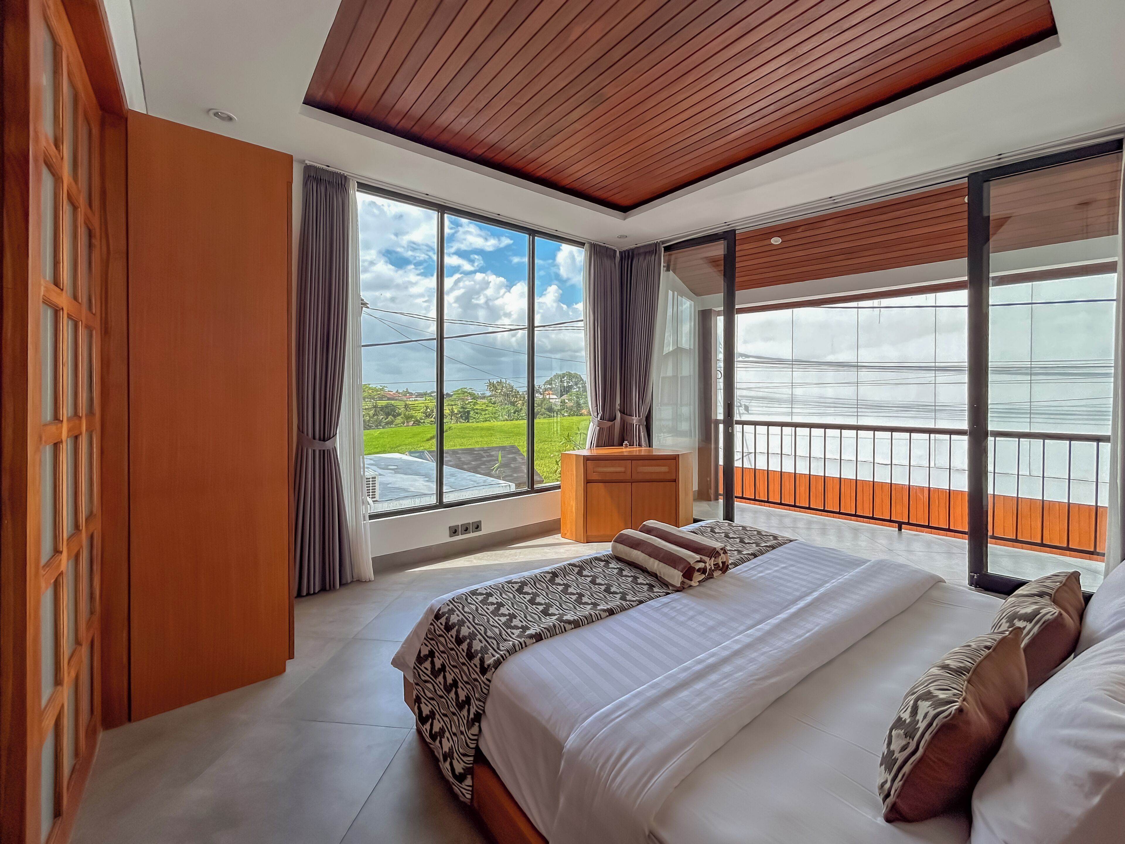 Villa, 2 chambres, balcon, vue sur la piscine