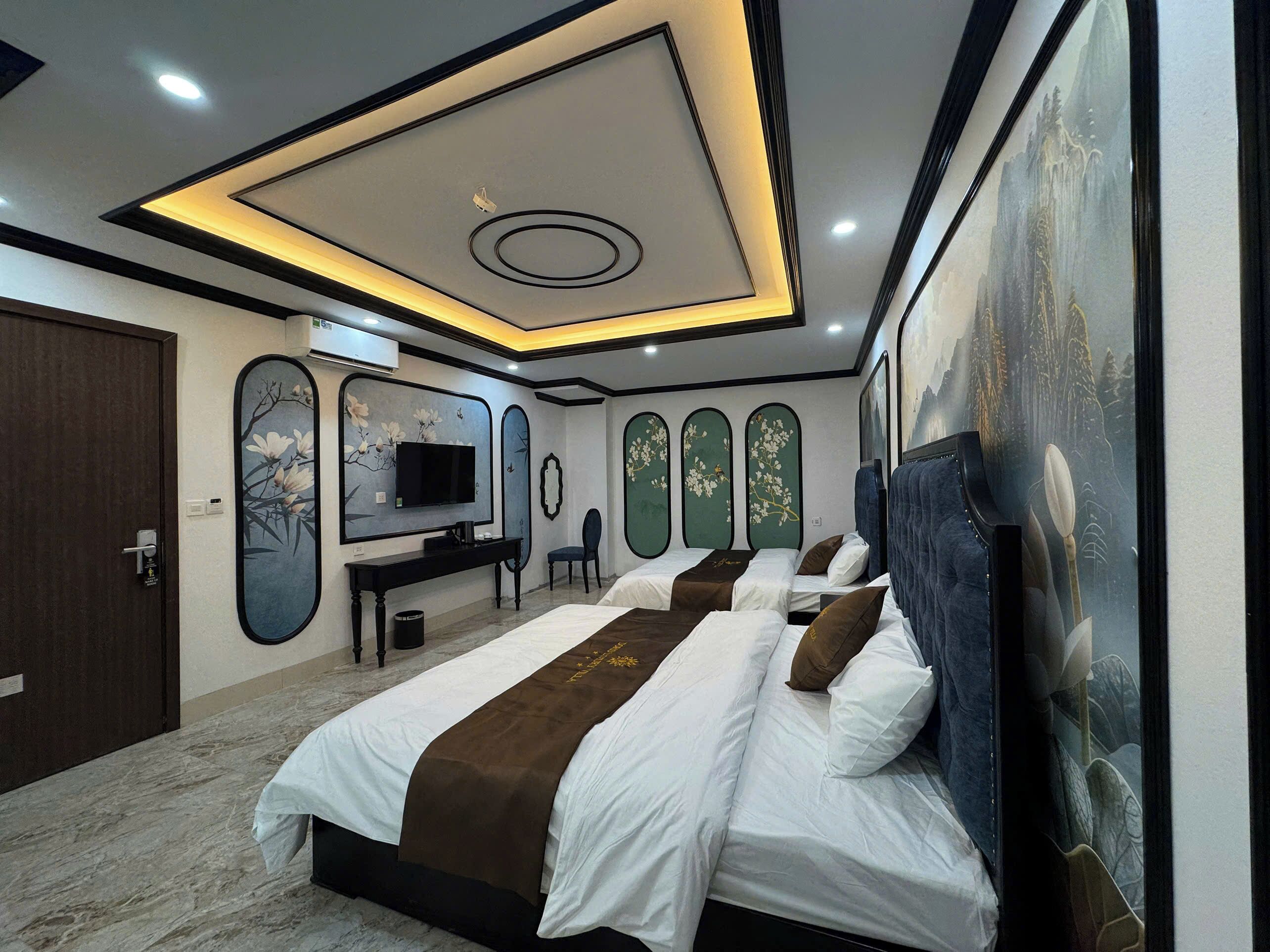 Luxury Quadruple Room | Premium bedding, memory foam beds, minibar, desk