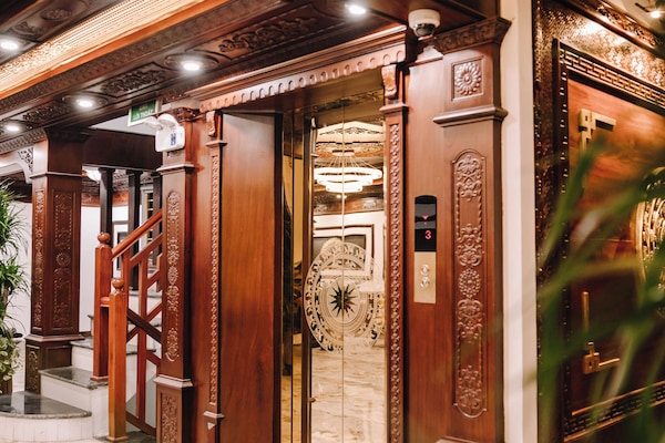Elevator