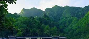 Shengshi Fengqing Boutique Inn