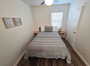 Room - Cozy 2BR Furnished Unit walk to VA Hospital (Little Rock)