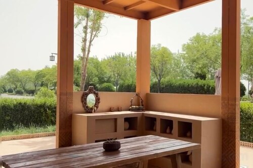 Shahu Fish Lake View Villa