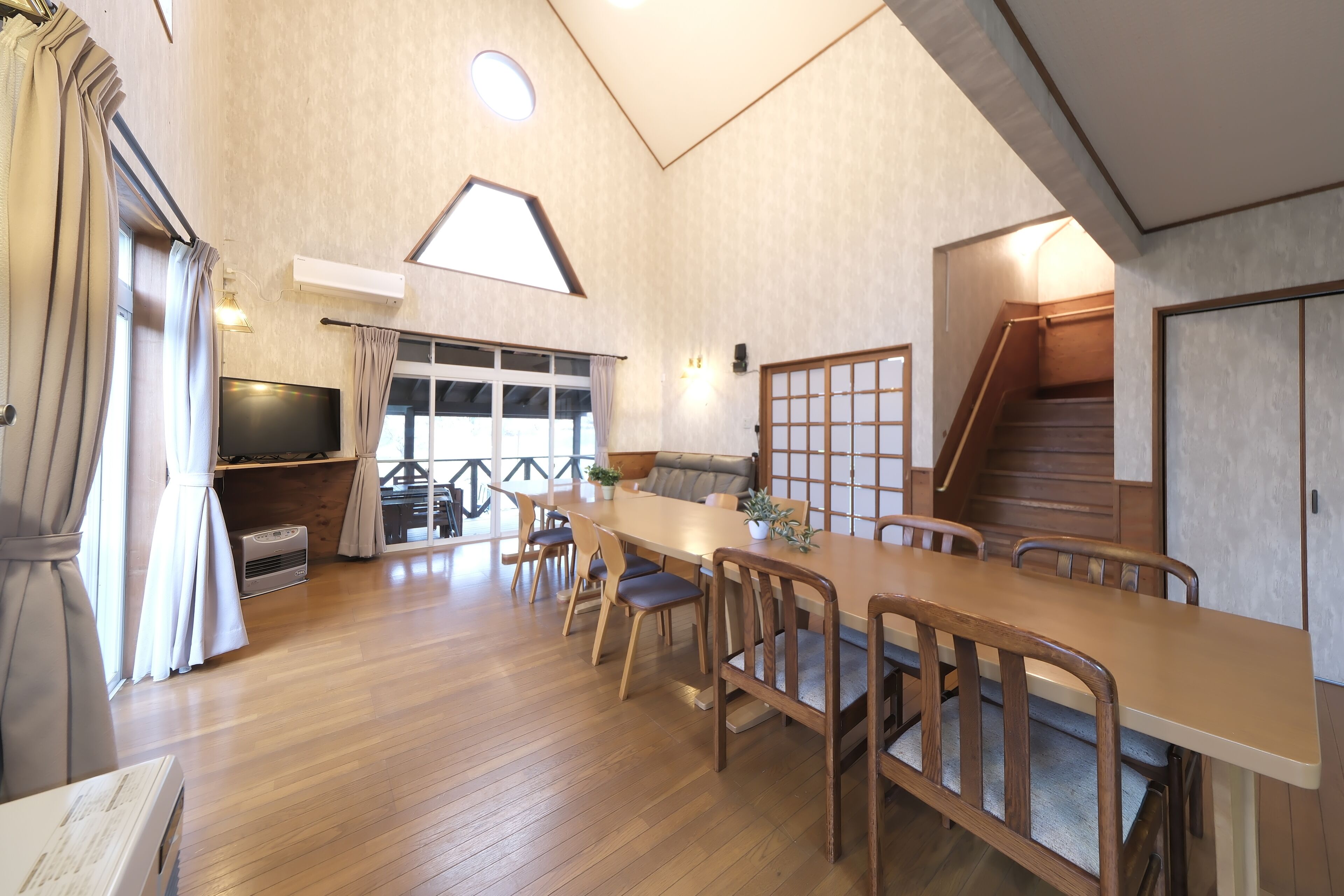 Villa, 3 slaapkamers | Woonruimte | Een televisie