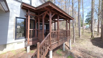 Villa, 3 Bedrooms | Terrace/patio