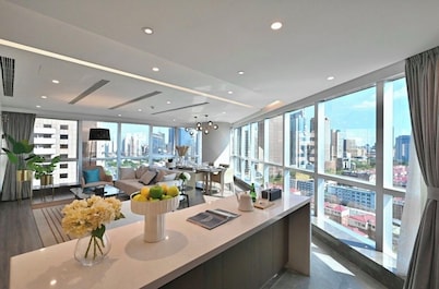 Shanghai Hills & Riverdale Residences