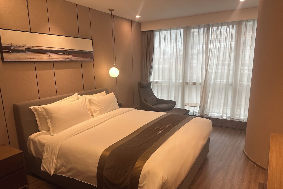 Senior Suite, 3 Bedrooms, City View