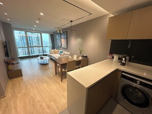 Suite Deluxe, vistas a la ciudad | Wifi gratis