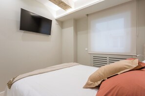 2 dormitorios, tabla de planchar con plancha, wifi y ropa de cama