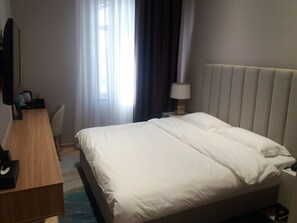 Standard Double Room, City View | Free WiFi - Reikartz Termez Palace (Termez)